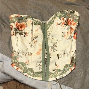 BNWOT Floral Lace Corset Top (2)
